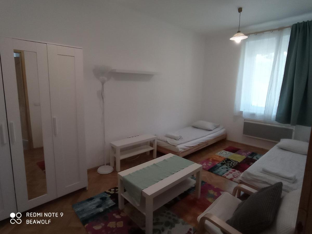 Gizella Apartman Eger Exterior photo