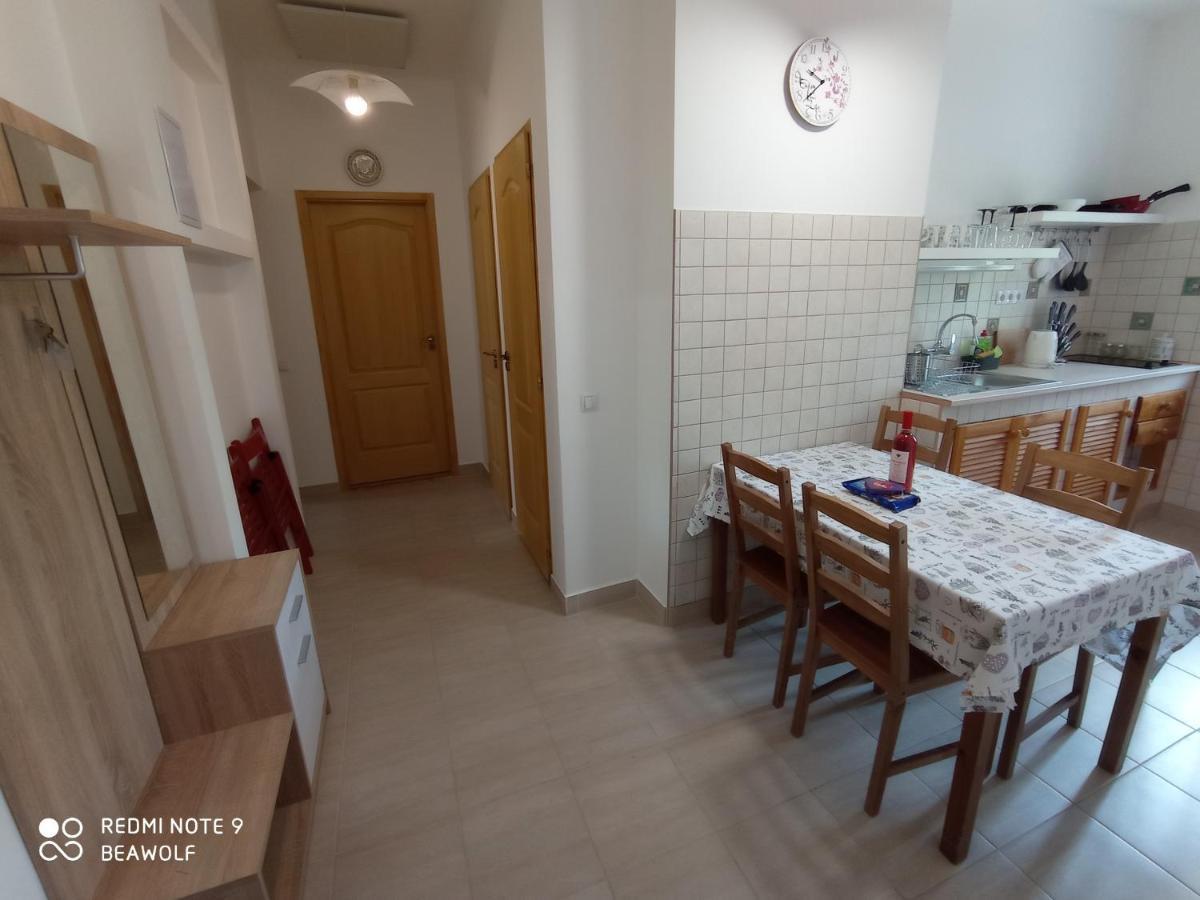 Gizella Apartman Eger Exterior photo